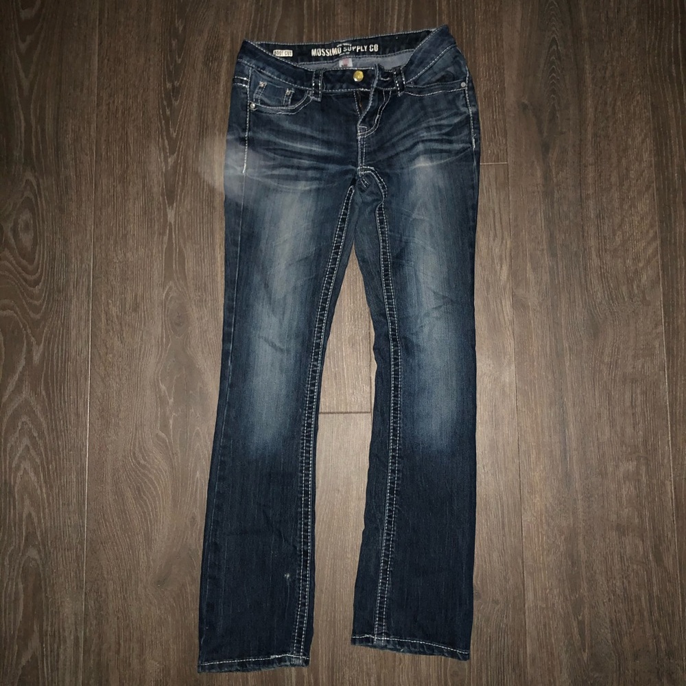 Bootcut Dark Distressed Look Blue Jeans